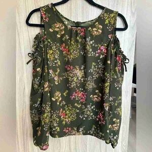 Floral Cold Shoulder Top